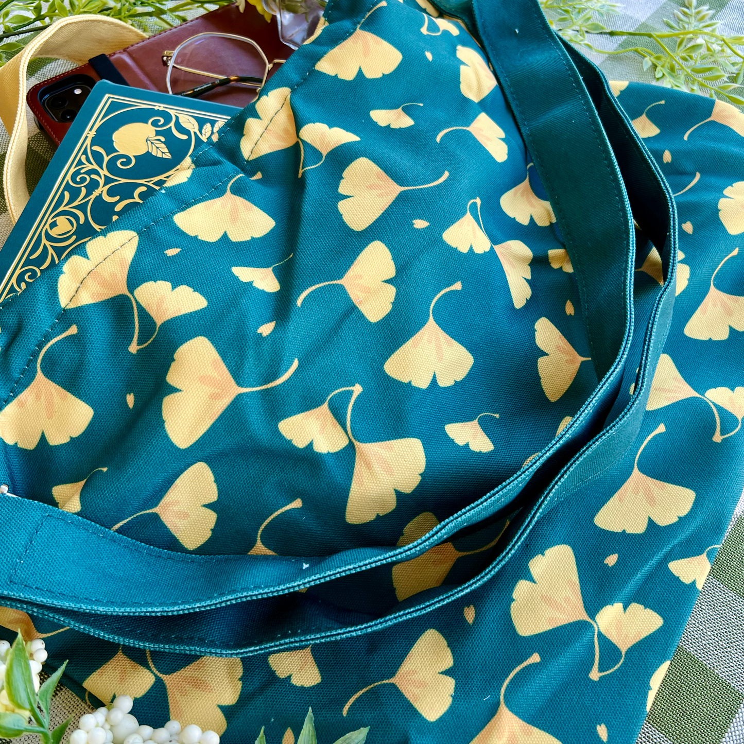 Emerald Ginko Messenger Tote