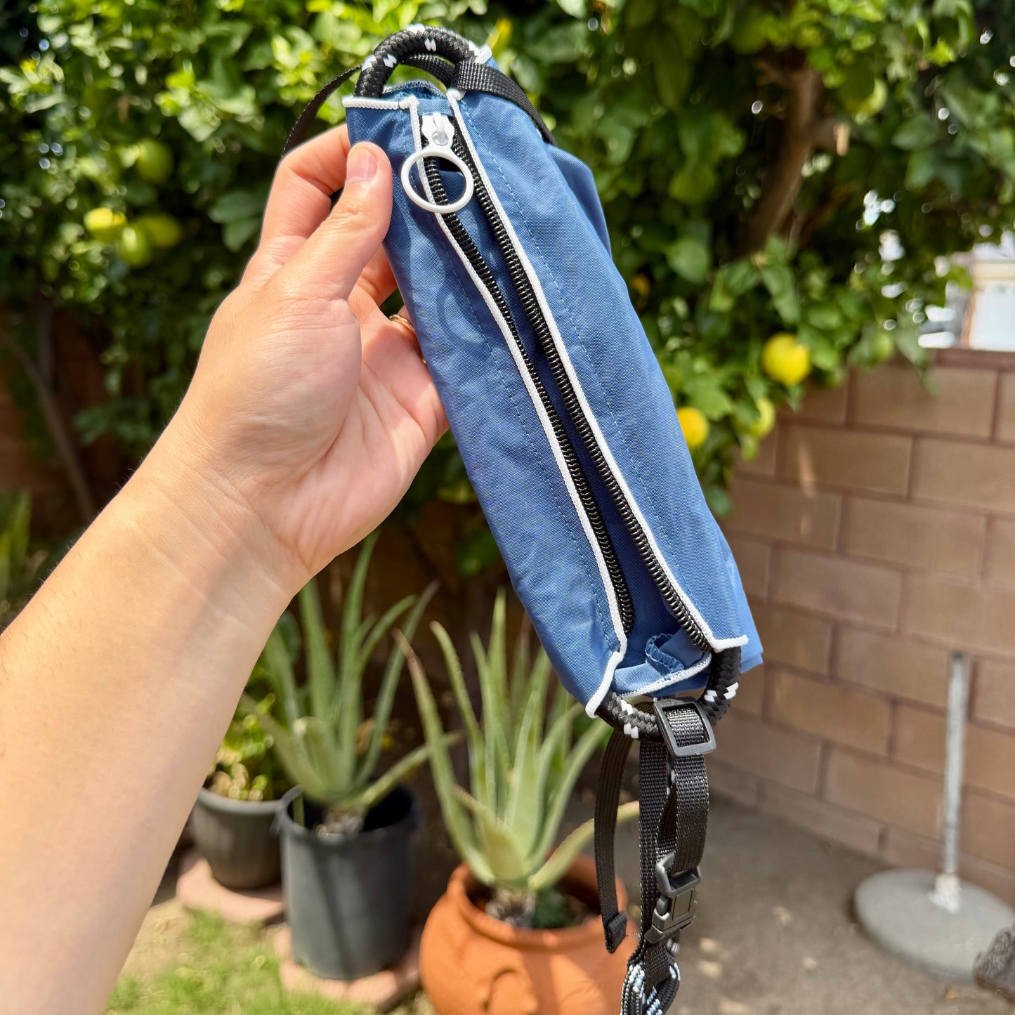 Eon Airways Pouch